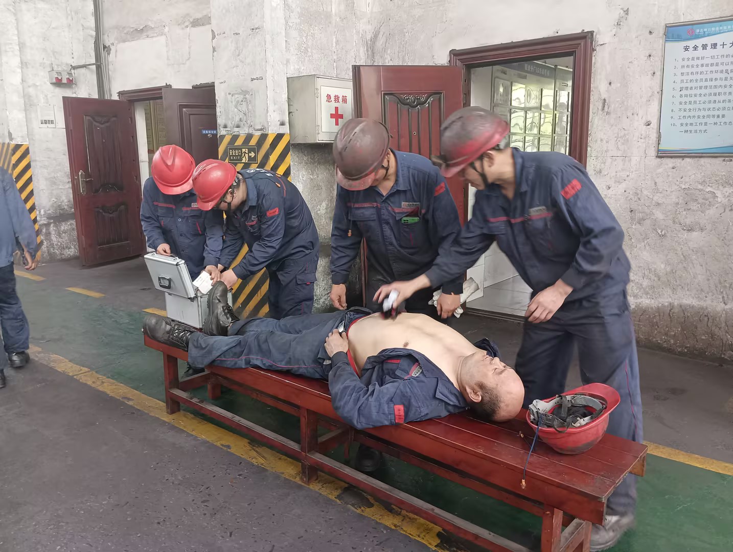 神力鍛造防暑演練.jpg 神力鍛造防暑演練.jpg